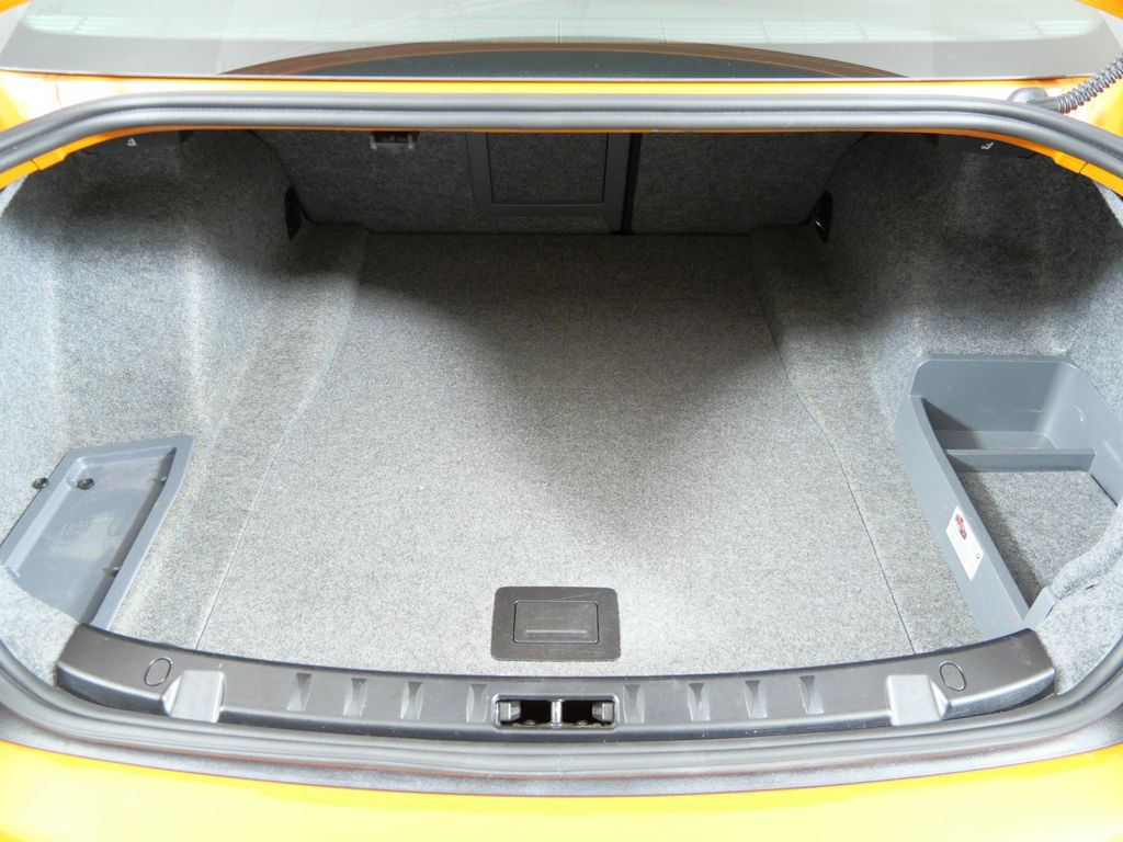 Thumbnail: 2013 BMW M3 - 16