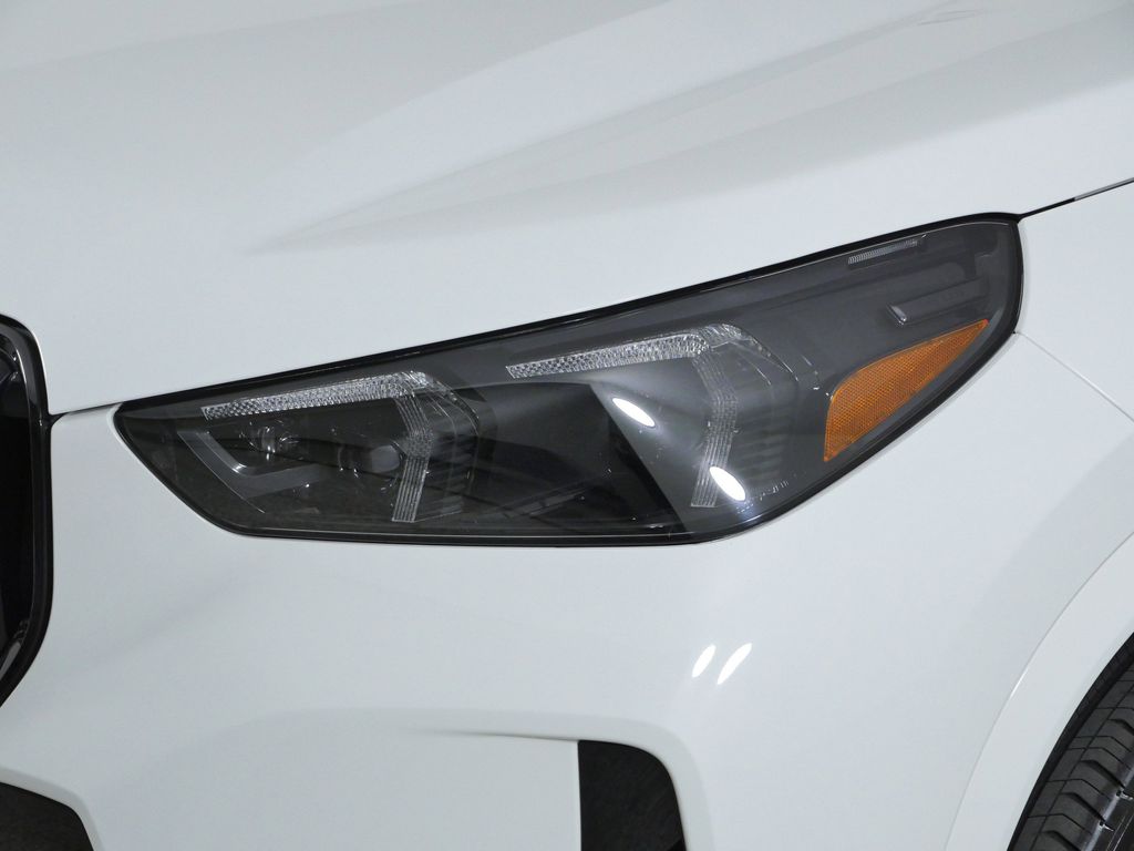 Thumbnail: 2025 BMW X1 - 8