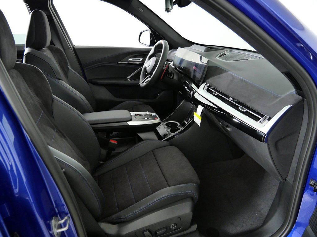 Thumbnail: 2026 BMW X1 - 8