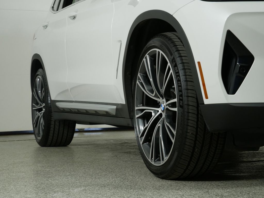 2022 BMW X3 sDrive30i 8
