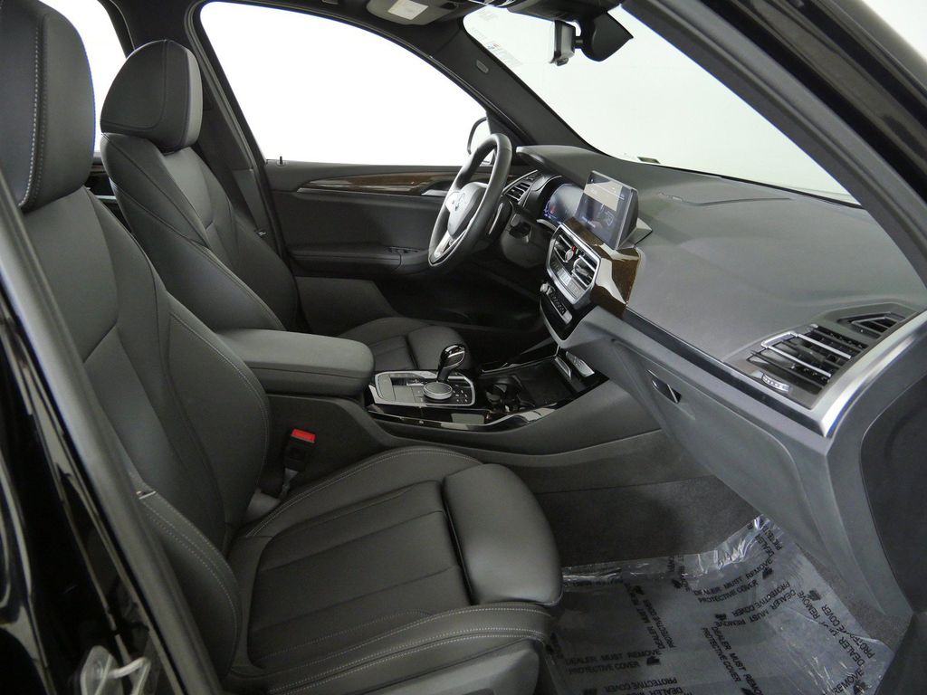 Thumbnail: 2023 BMW X3 - 9