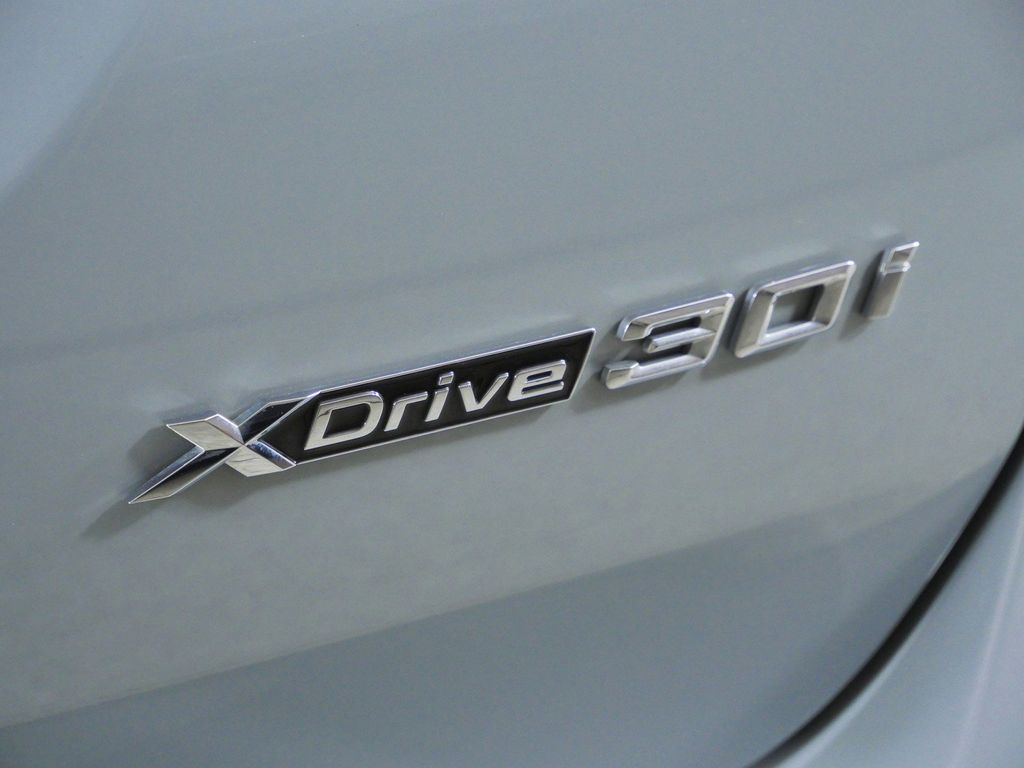 Thumbnail: 2022 BMW X3 - 23