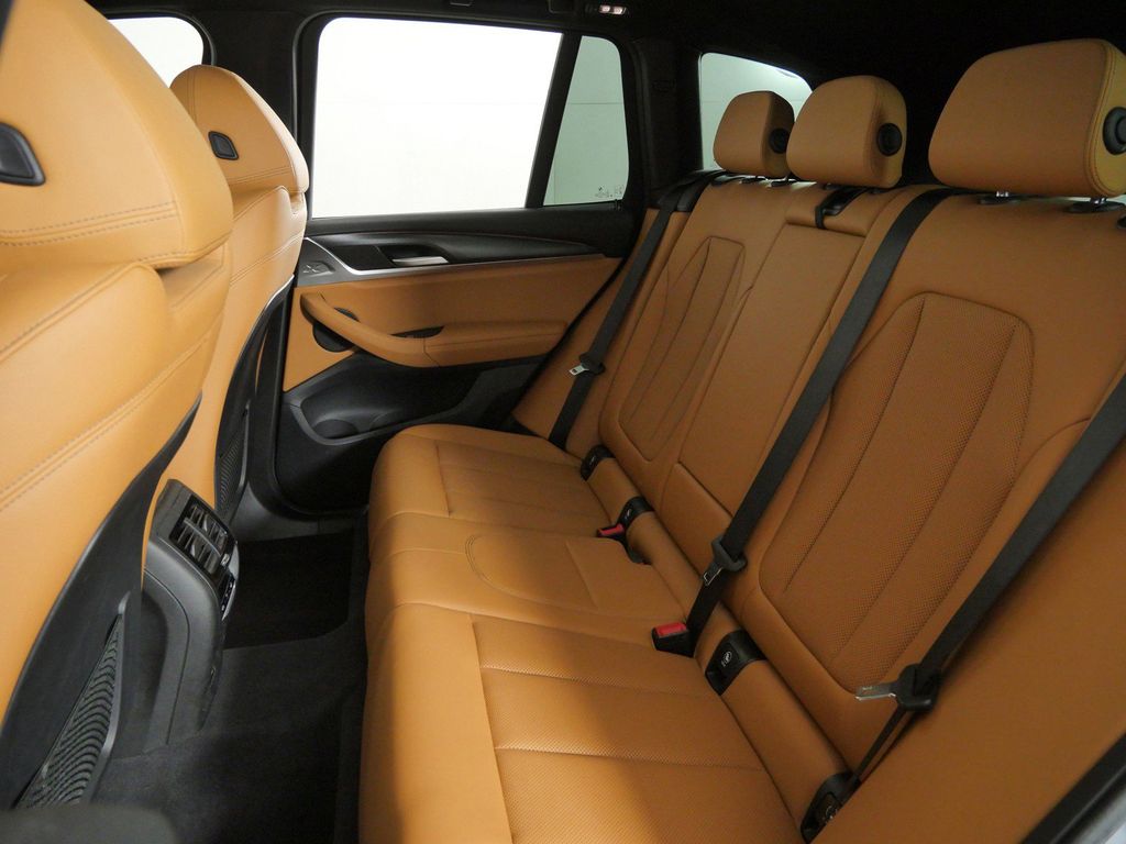 Thumbnail: 2022 BMW X3 - 36