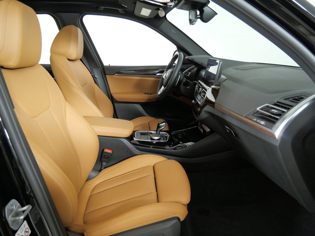 Thumbnail: 2024 BMW X3 - 10
