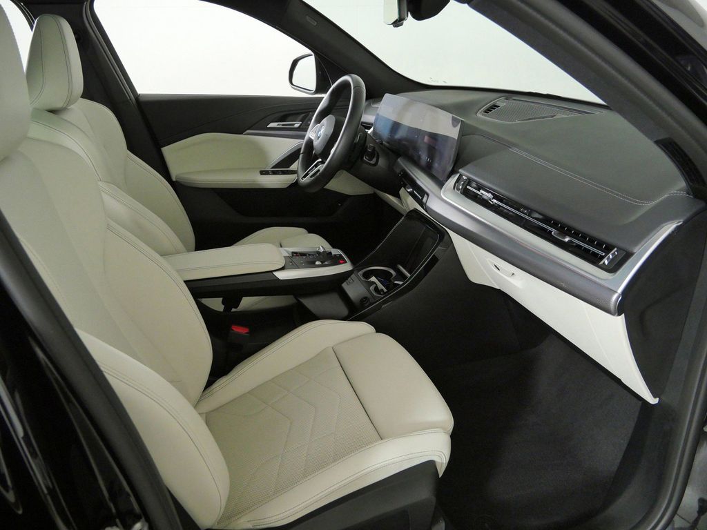 Thumbnail: 2026 BMW X2 - 9