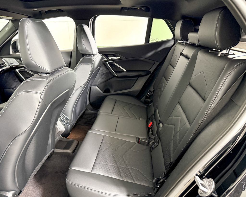 Thumbnail: 2025 BMW X2 - 31