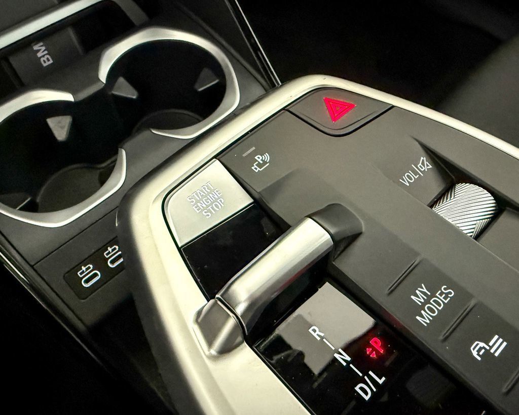 Thumbnail: 2025 BMW X2 - 9