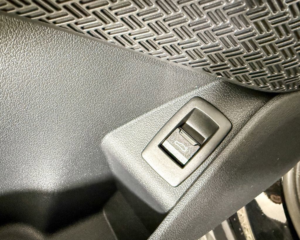 Thumbnail: 2025 BMW X2 - 35