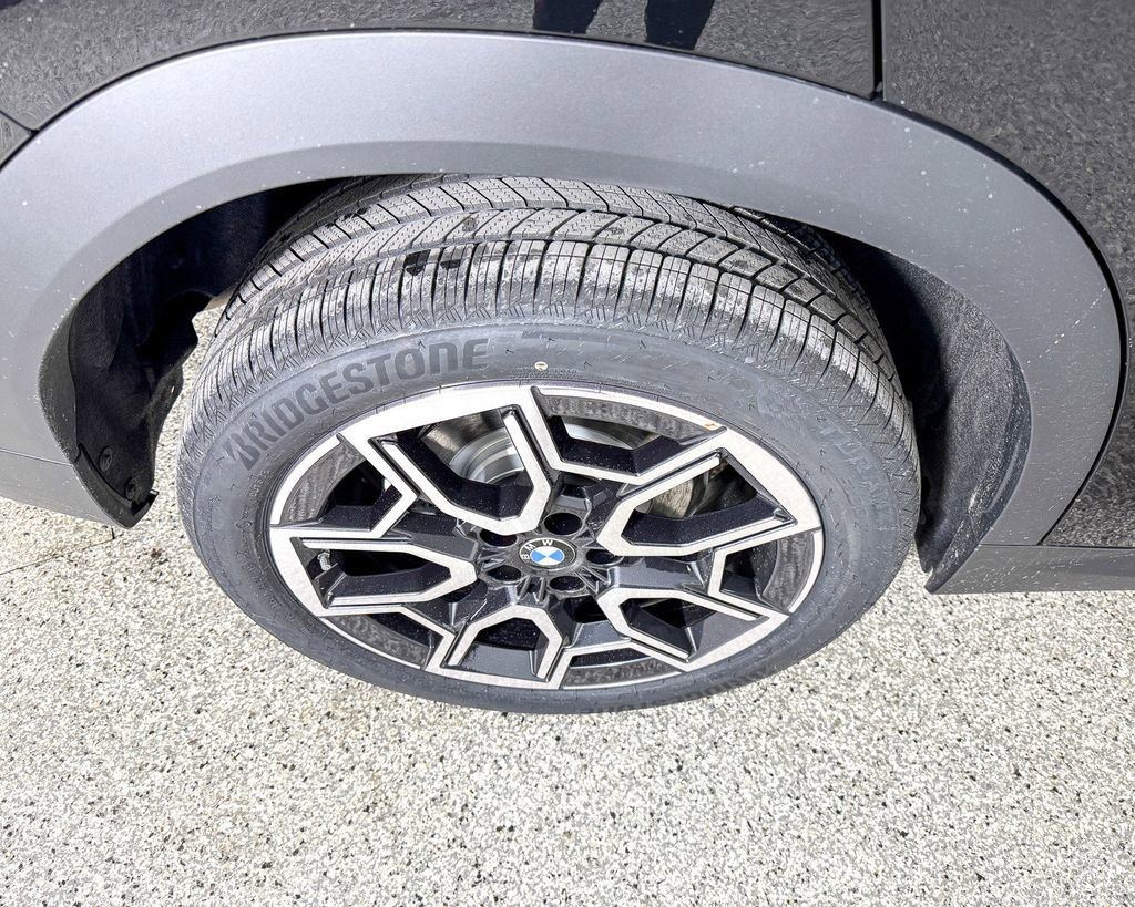 Thumbnail: 2025 BMW X2 - 26