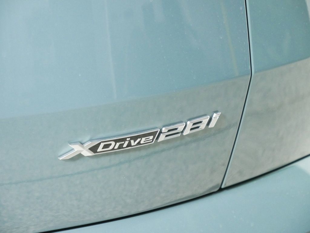 Thumbnail: 2025 BMW X2 - 21