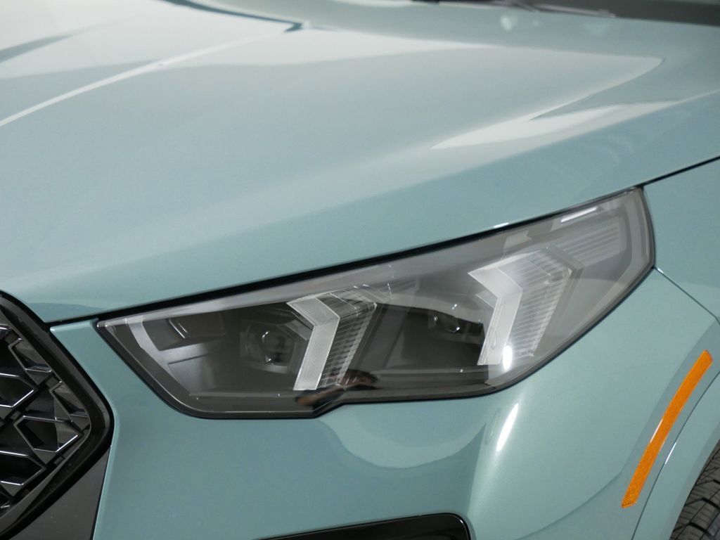 Thumbnail: 2025 BMW X2 - 25