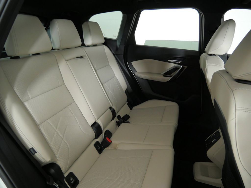 Thumbnail: 2023 BMW X1 - 23