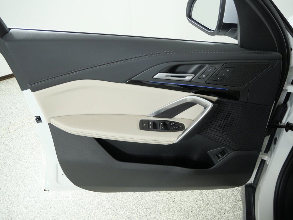 Thumbnail: 2023 BMW X1 - 26