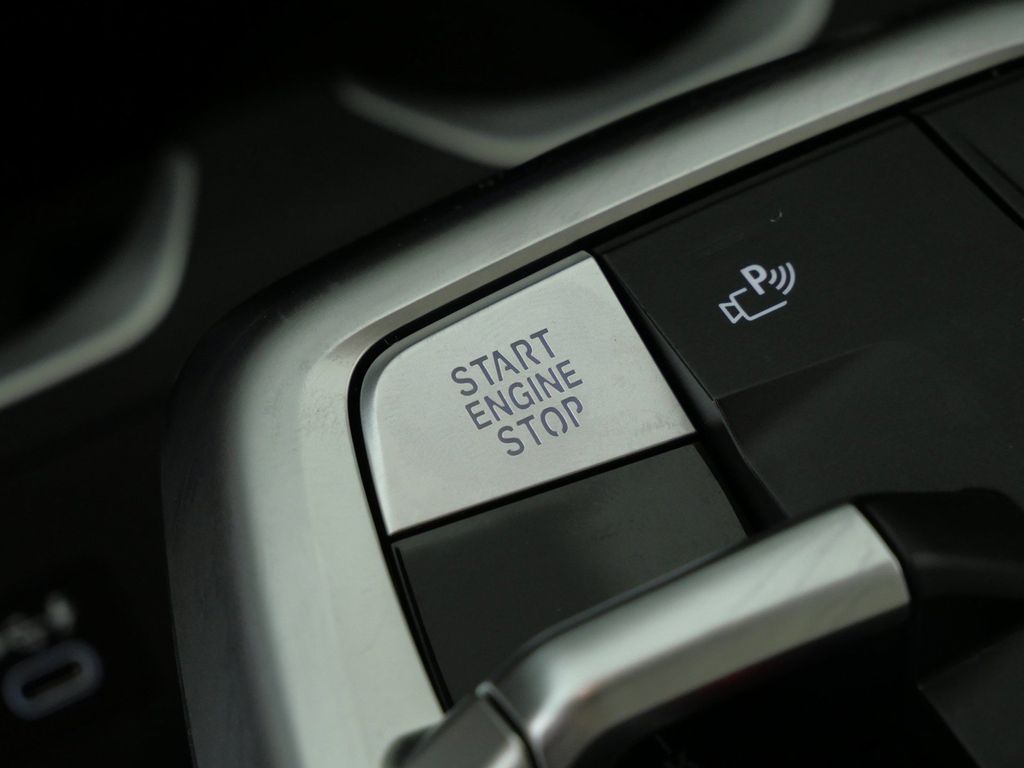 Thumbnail: 2023 BMW X1 - 33