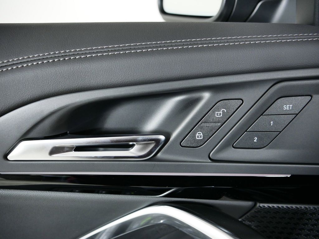 2025 BMW X1 xDrive28i 38