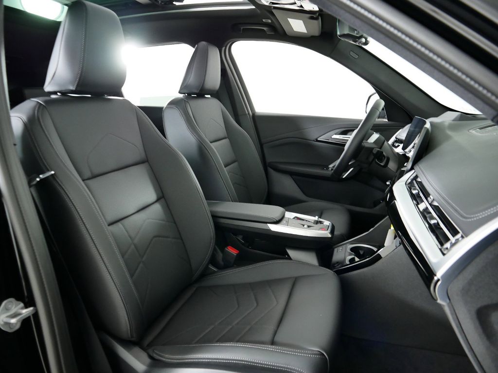 2025 BMW X1 xDrive28i 11