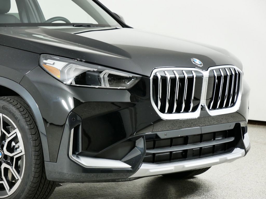 2025 BMW X1 xDrive28i 19