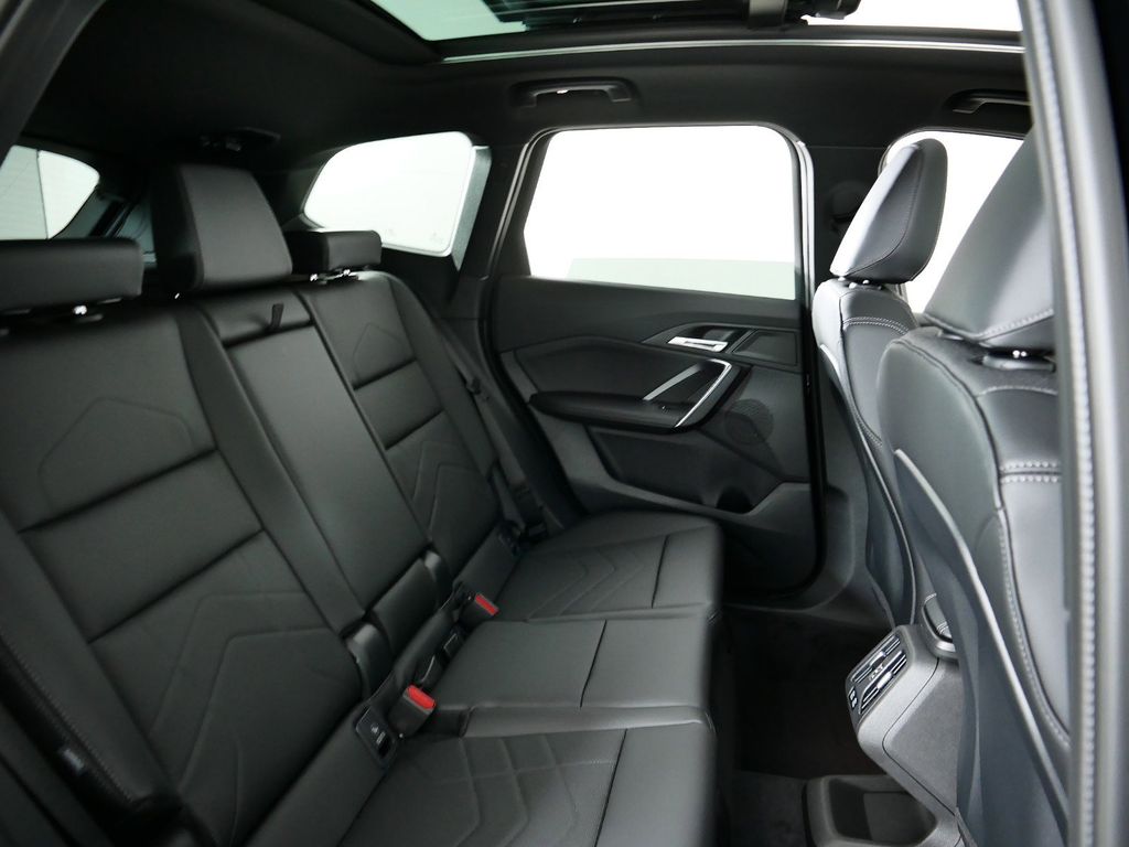 2025 BMW X1 xDrive28i 31