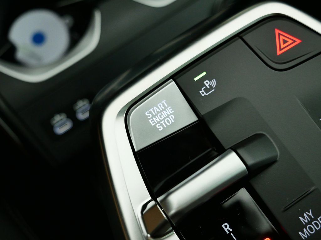 2025 BMW X1 xDrive28i 17