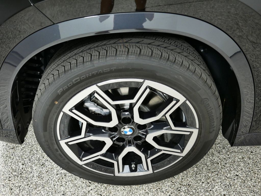 2025 BMW X1 xDrive28i 28