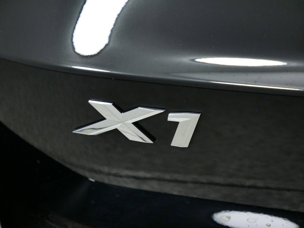 Thumbnail: 2025 BMW X1 - 23