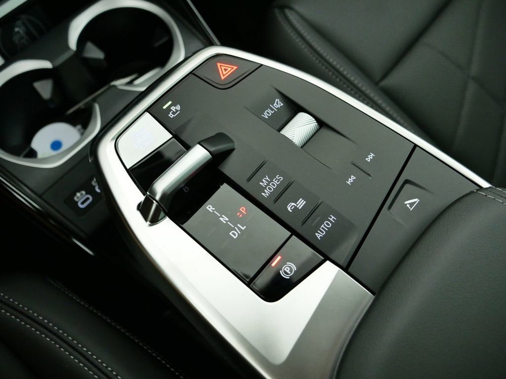 Thumbnail: 2025 BMW X1 - 50