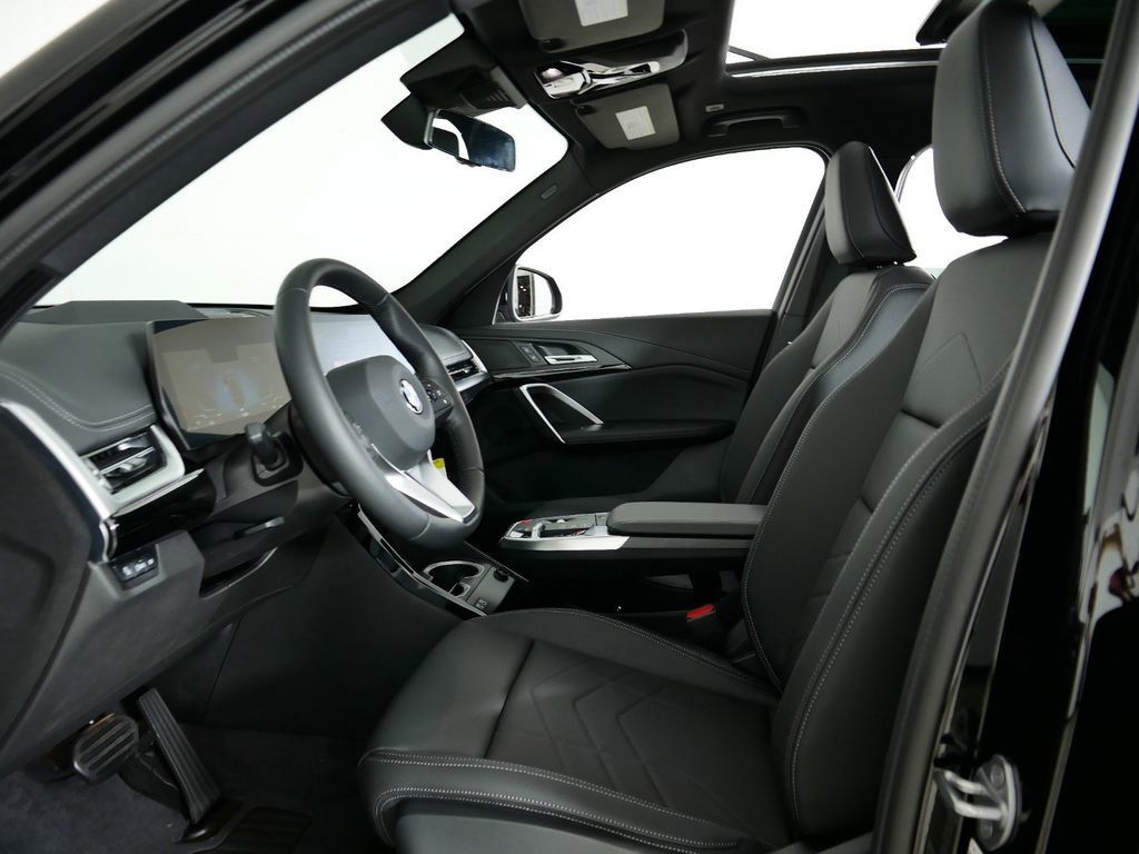 Thumbnail: 2025 BMW X1 - 35