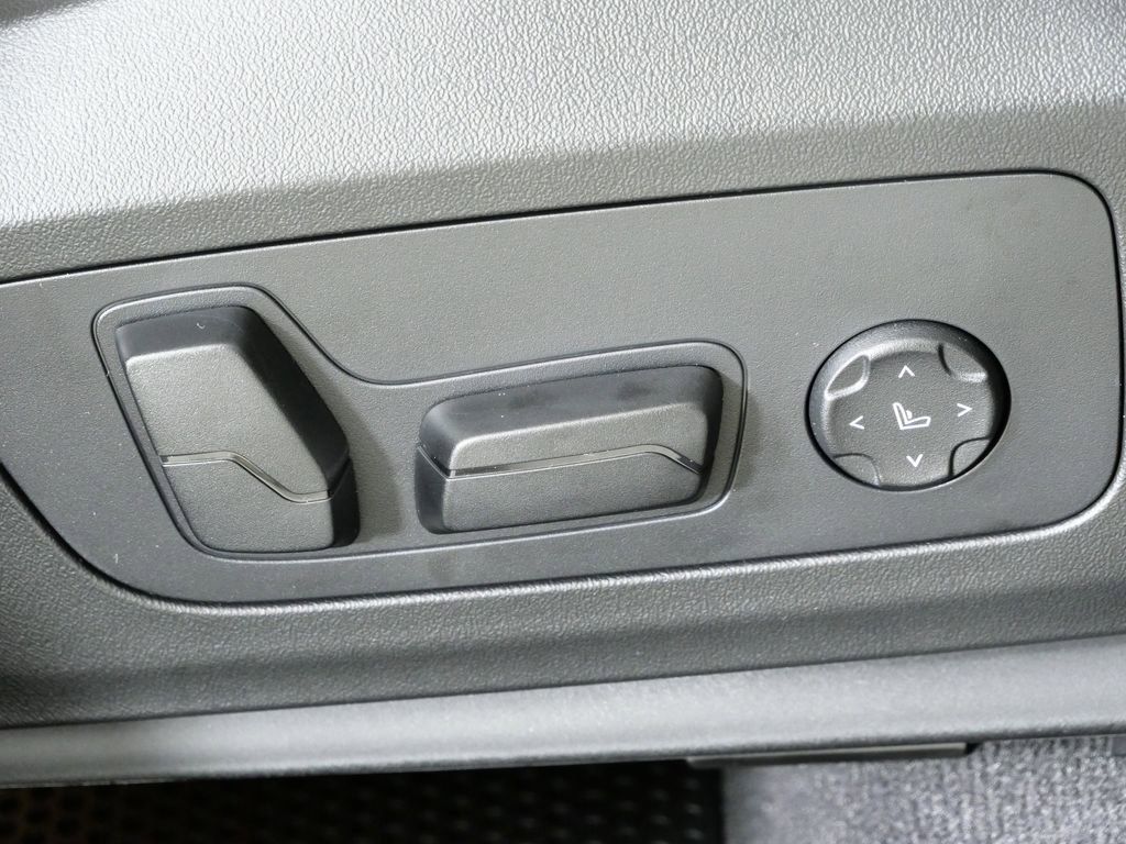 Thumbnail: 2026 BMW X1 - 30