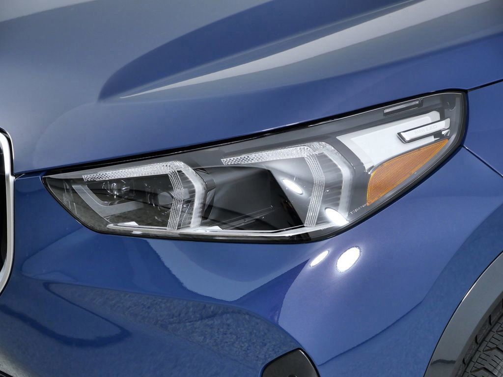 Thumbnail: 2026 BMW X1 - 17