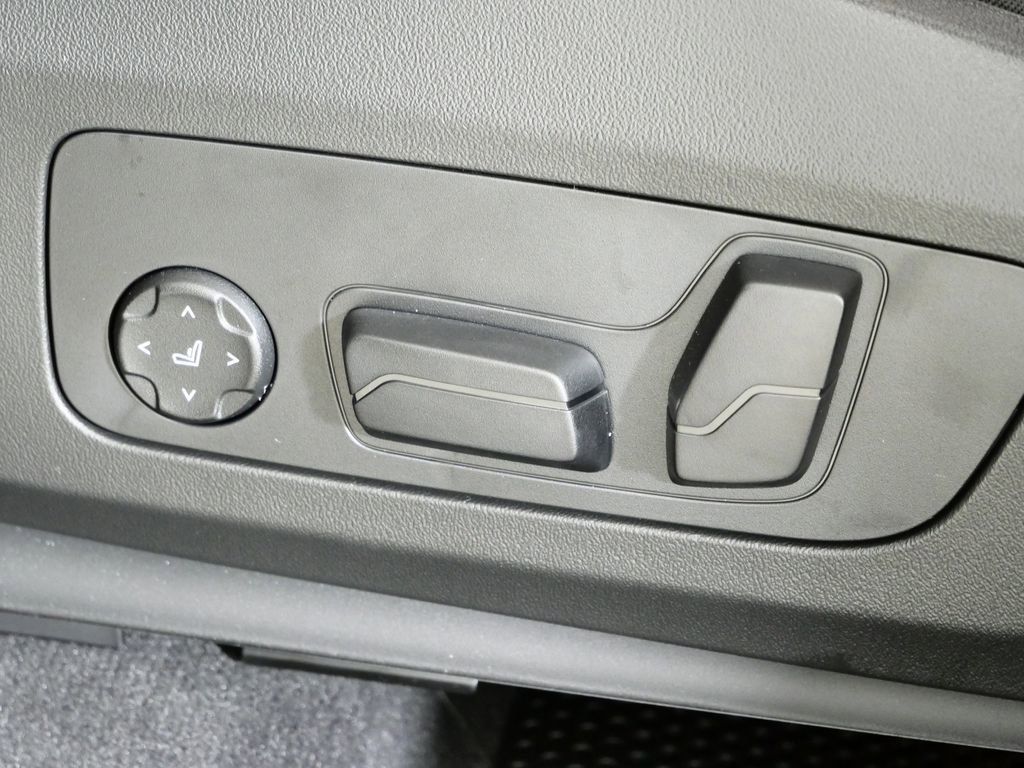 Thumbnail: 2026 BMW X1 - 40