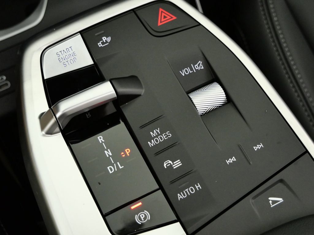 Thumbnail: 2026 BMW X1 - 13