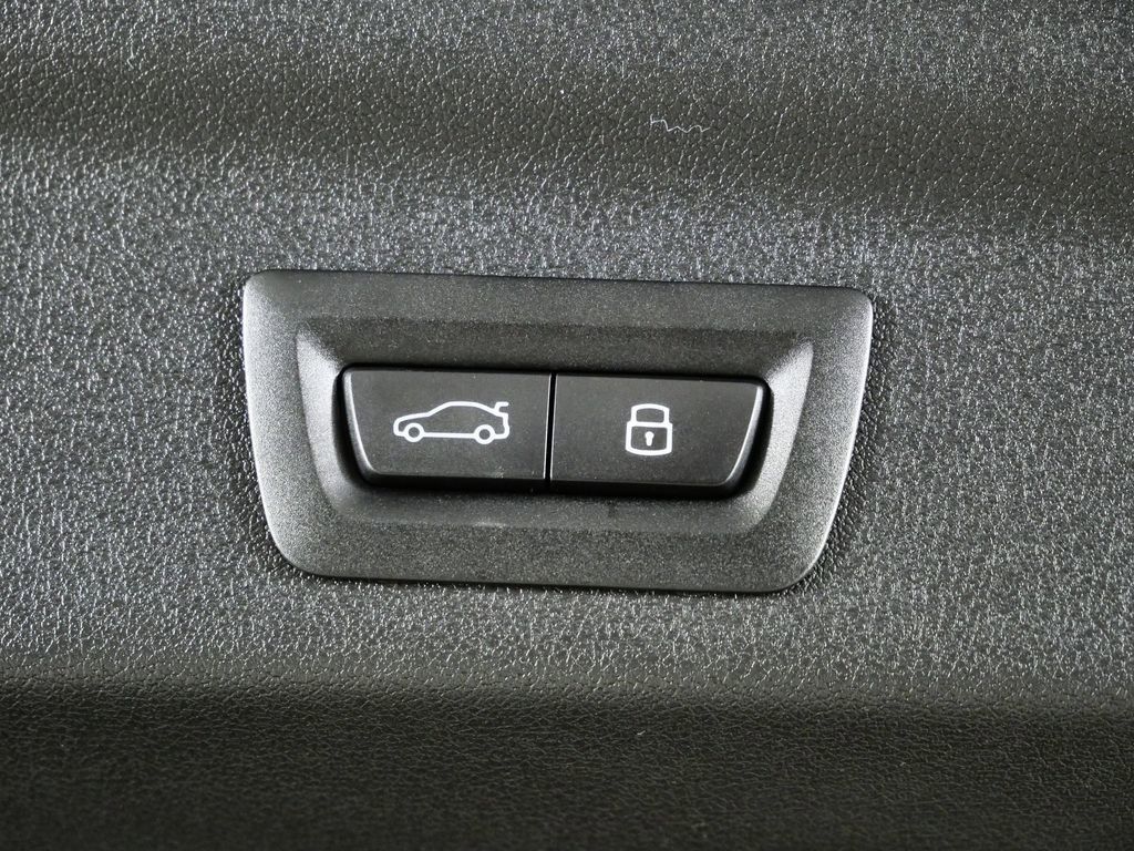 Thumbnail: 2026 BMW X1 - 30