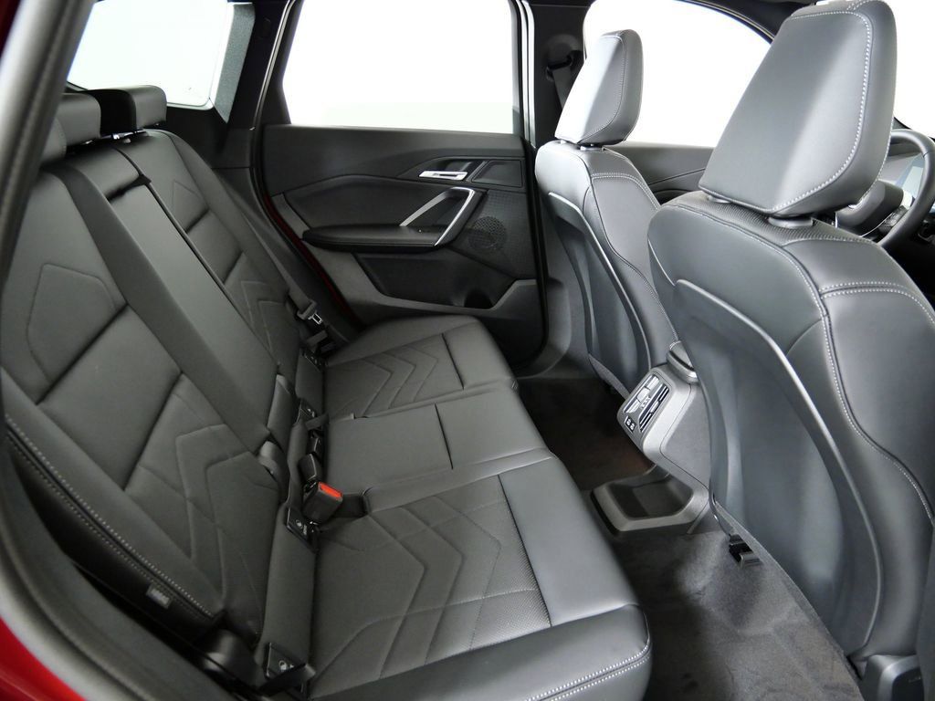 Thumbnail: 2026 BMW X1 - 11