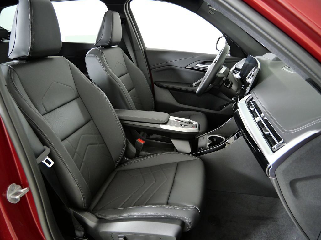 Thumbnail: 2026 BMW X1 - 10