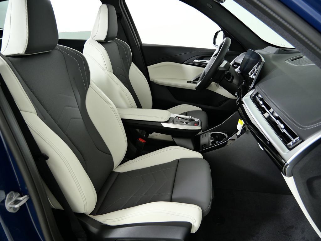 Thumbnail: 2026 BMW X1 - 10