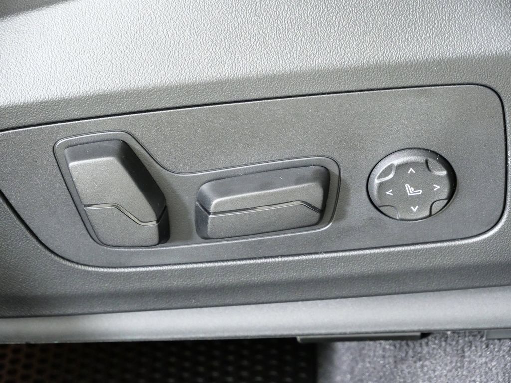 Thumbnail: 2026 BMW X1 - 27