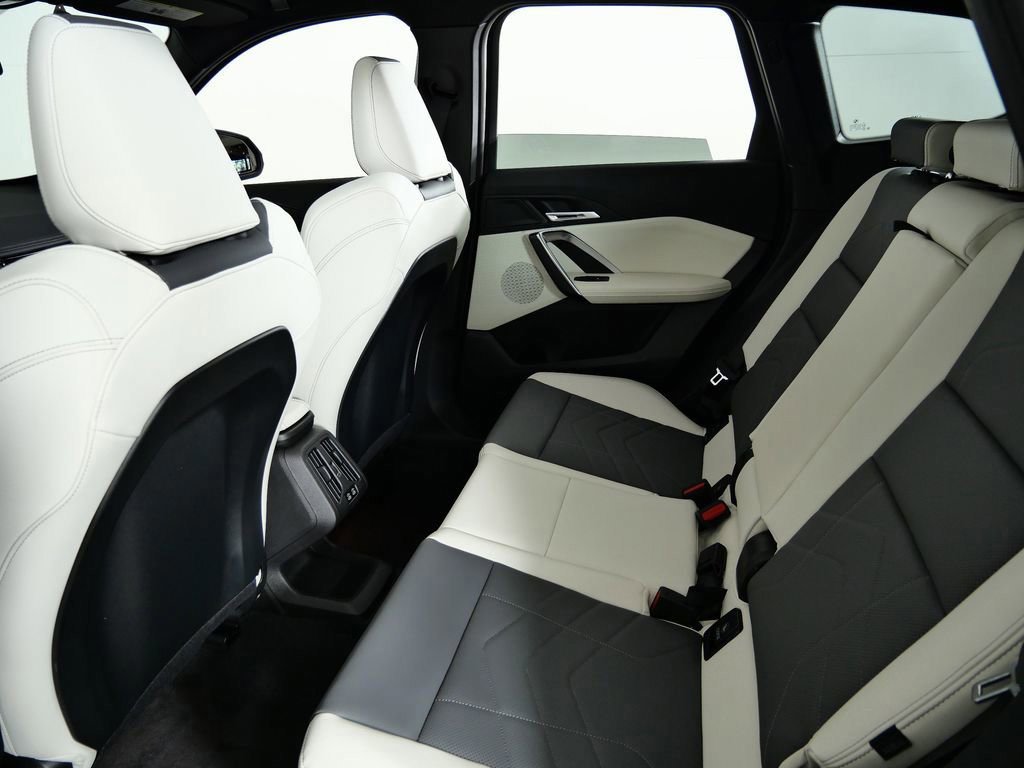 Thumbnail: 2026 BMW X1 - 35