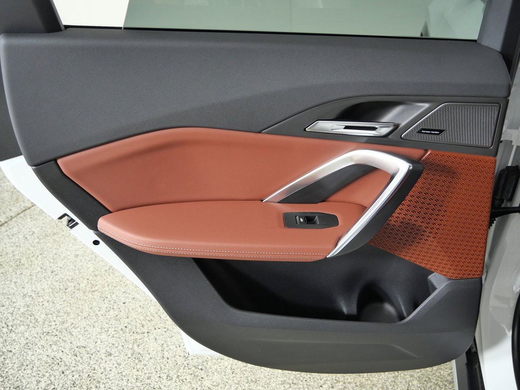 Thumbnail: 2026 BMW X1 - 32