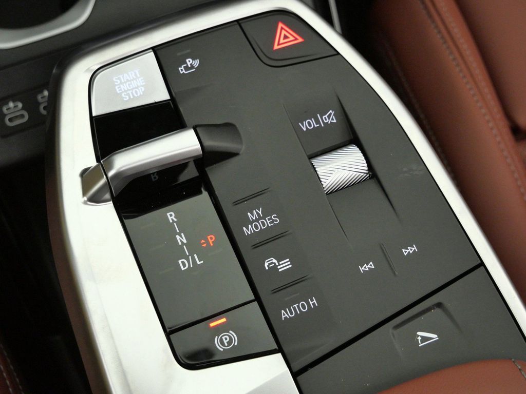Thumbnail: 2026 BMW X1 - 13