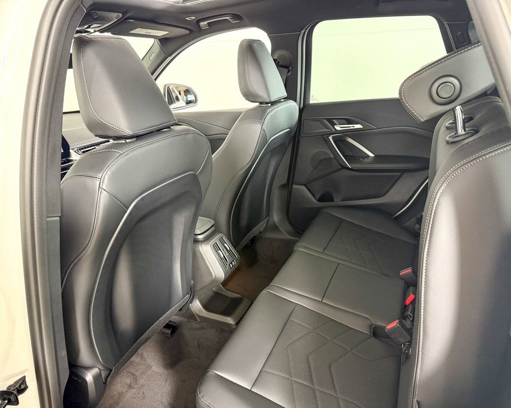 Thumbnail: 2025 BMW X1 - 31