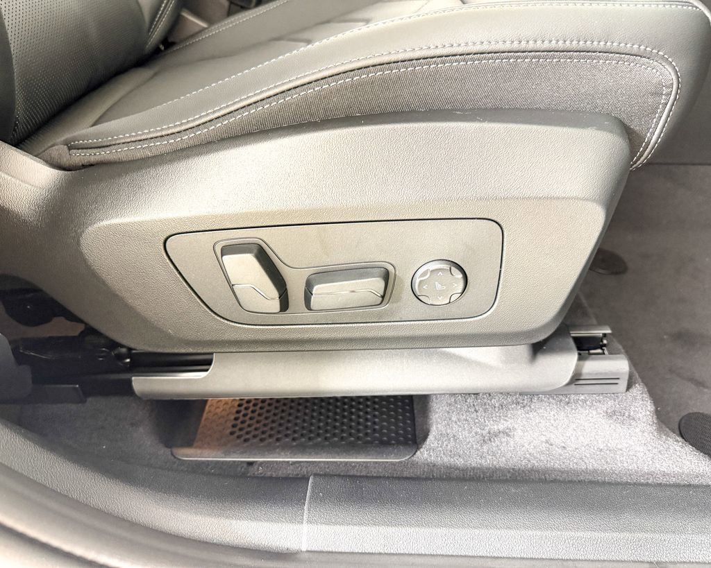 Thumbnail: 2025 BMW X1 - 28