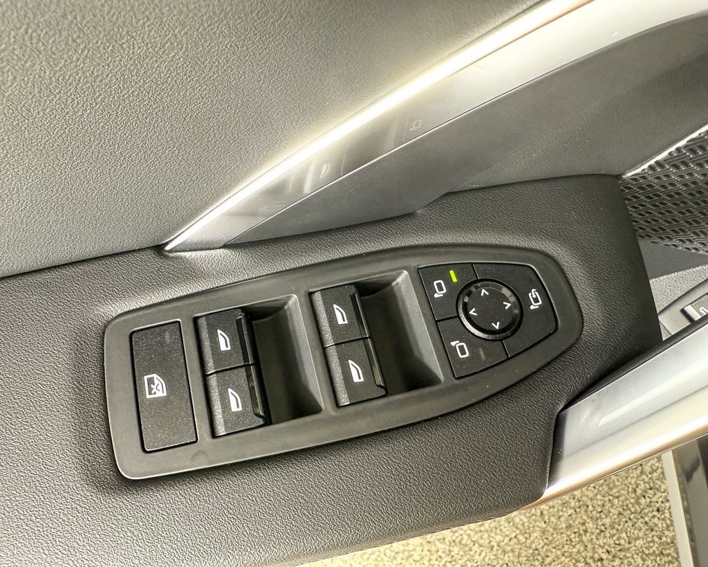 Thumbnail: 2025 BMW X1 - 37