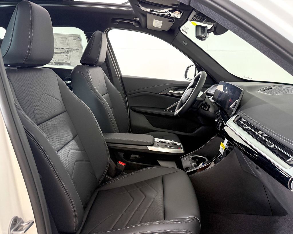 Thumbnail: 2025 BMW X1 - 9