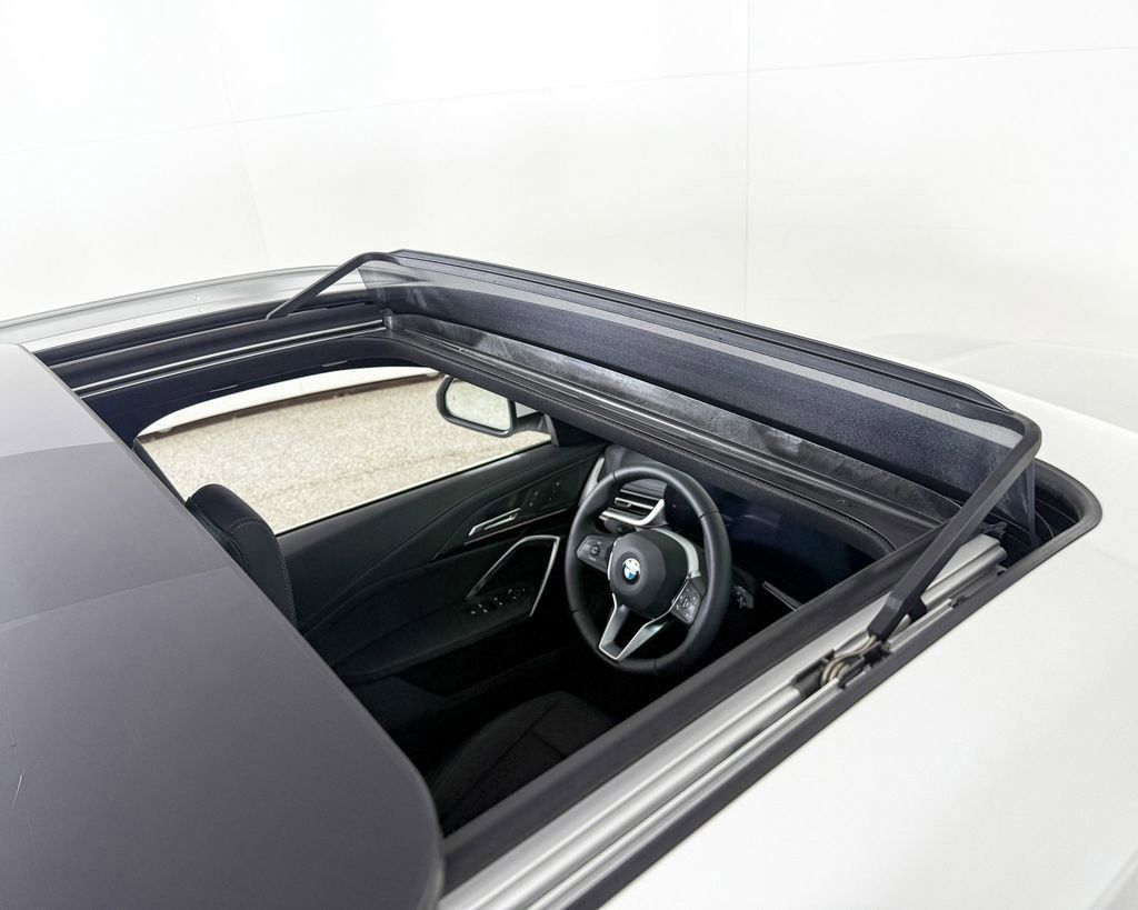Thumbnail: 2025 BMW X1 - 25