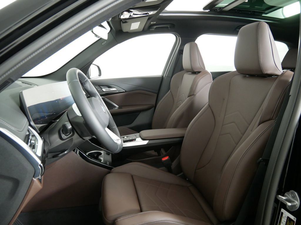 Thumbnail: 2025 BMW X1 - 33