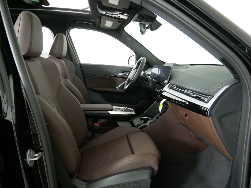 Thumbnail: 2025 BMW X1 - 9