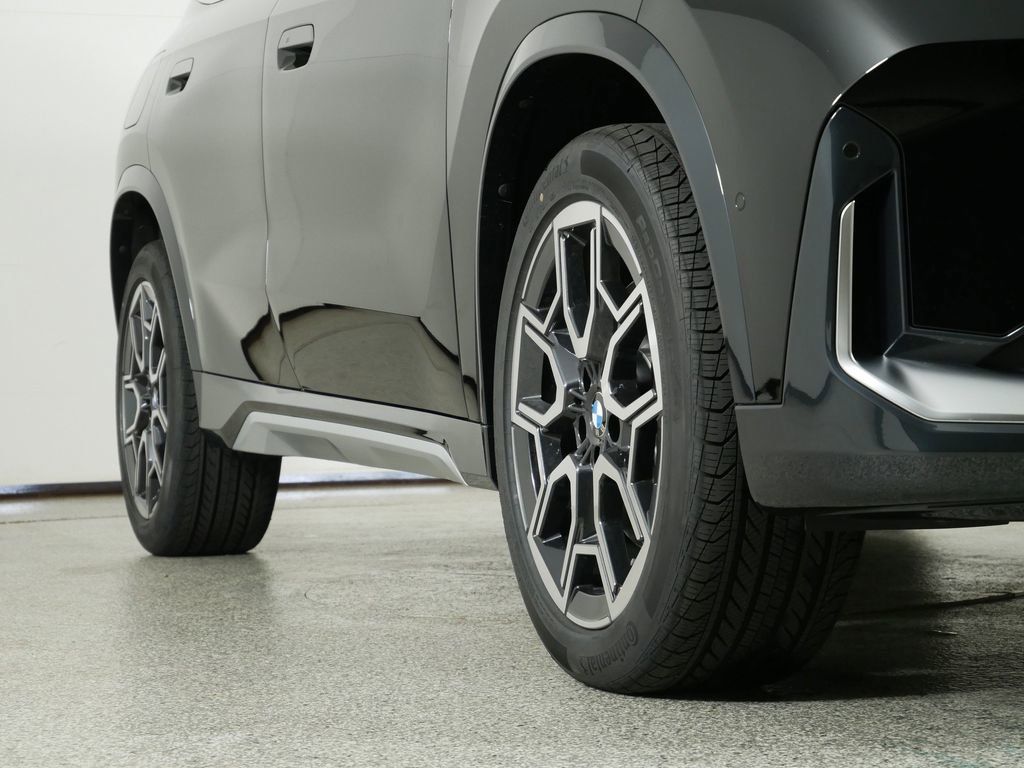 Thumbnail: 2025 BMW X1 - 8