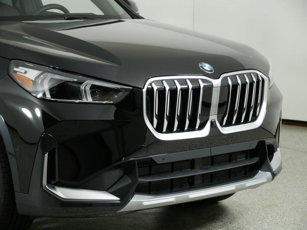 Thumbnail: 2025 BMW X1 - 18