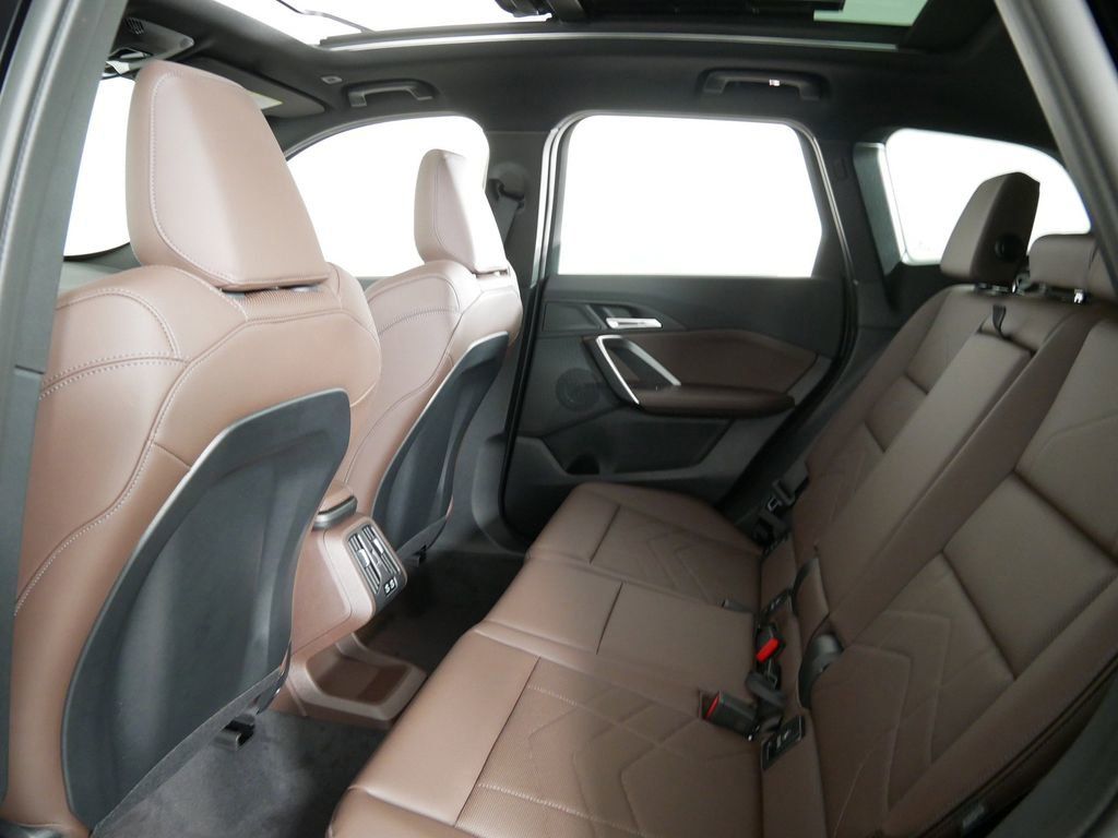 Thumbnail: 2025 BMW X1 - 30