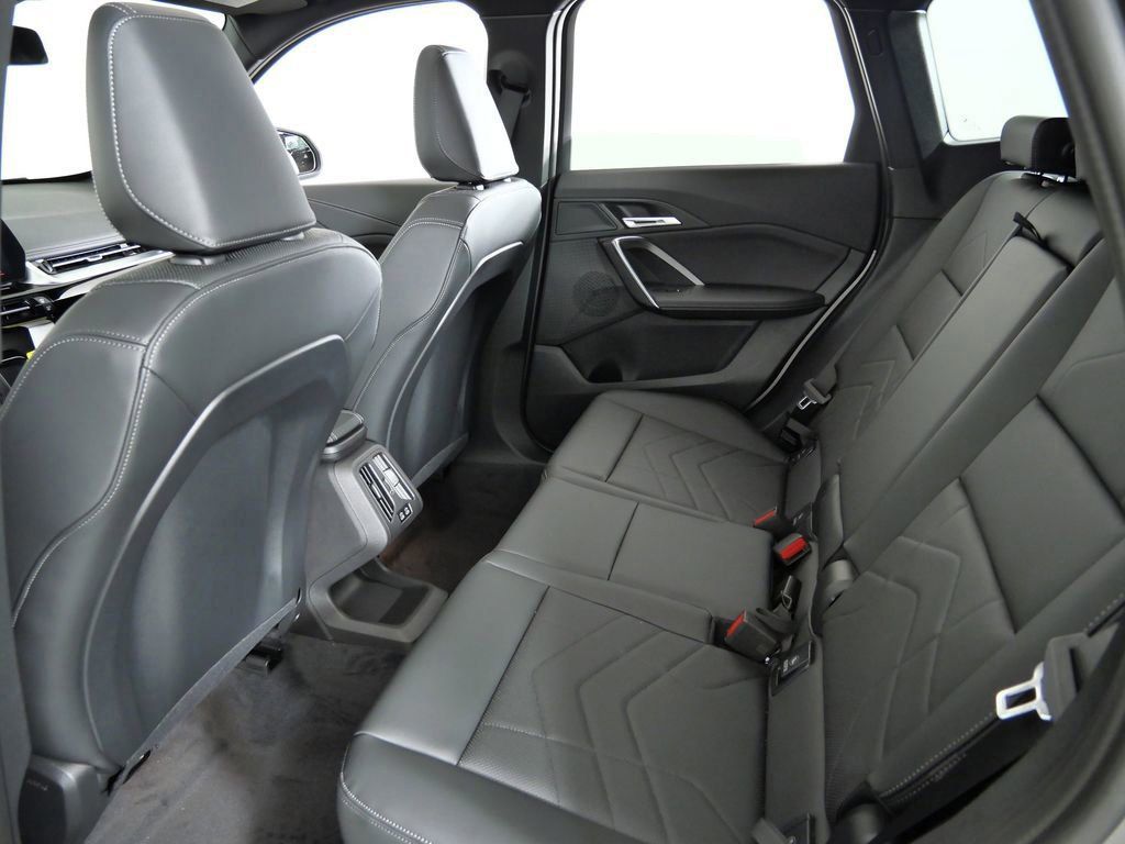 Thumbnail: 2026 BMW X1 - 31